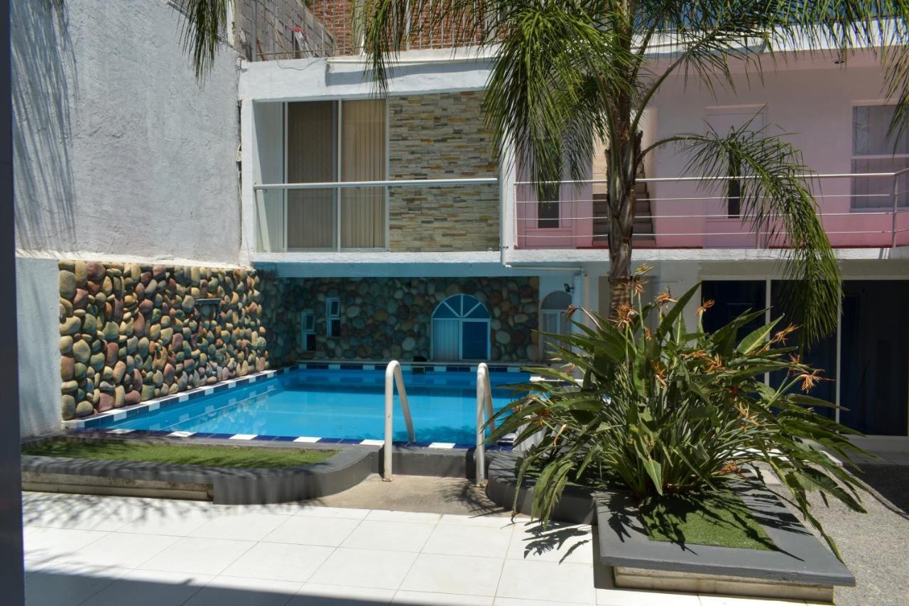 1 Venator House Boutique Aparthotel Leon Ngoại thất bức ảnh
