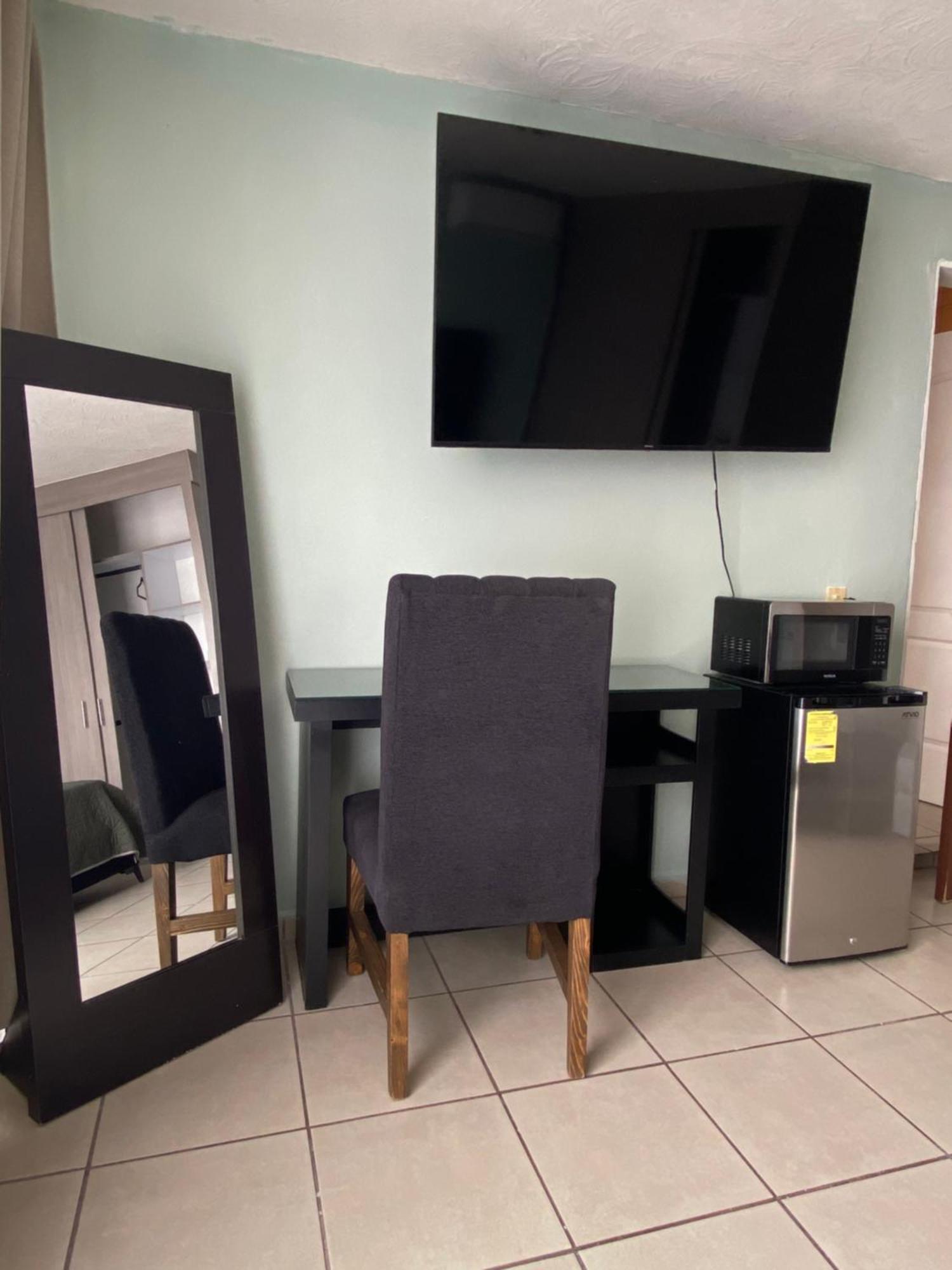 1 Venator House Boutique Aparthotel Leon Ngoại thất bức ảnh